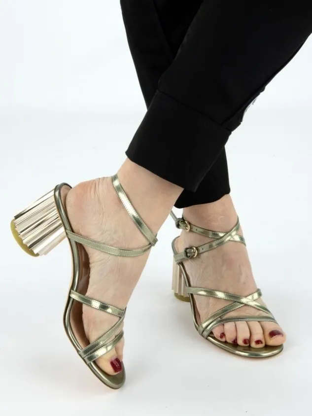agl_pumps_dorica_m_straps_5.webp AGL pumps DORICA M STRAPS D684004PCK Gold