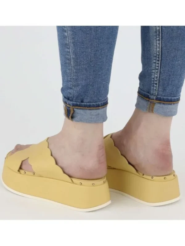 AGL sandals NOA D656048PISOFTY0236 Yellow