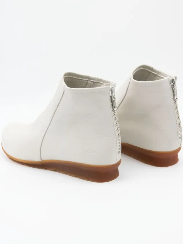 arche_ankle_boots_baryky__2-4.webp Arche ankle boots BARYKY Cream White