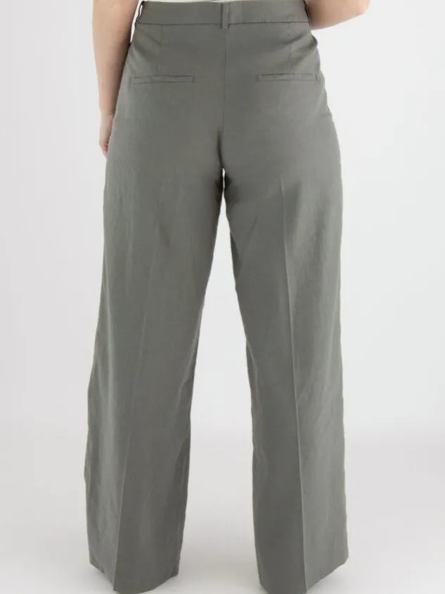 cambio_trousers_mira_plea_3.webp Cambio trousers MIRA PLEAT 8003 0299-00 Green
