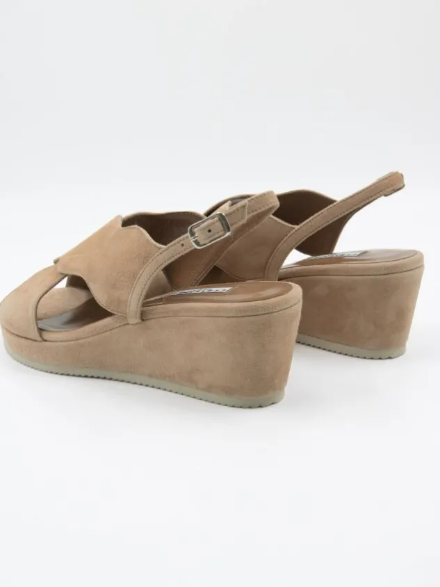 cervone_pumps__camel_2.webp Cervone pumps 450 Camel