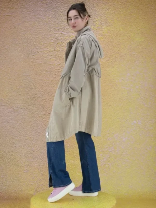 High coats FEARLESS 735037 Beige