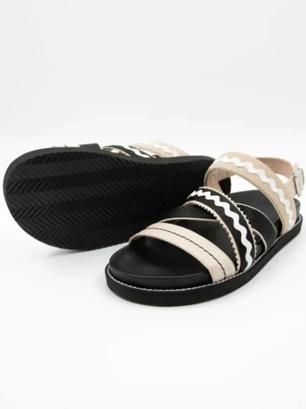 High sandals AMICABLE 991093 Beige