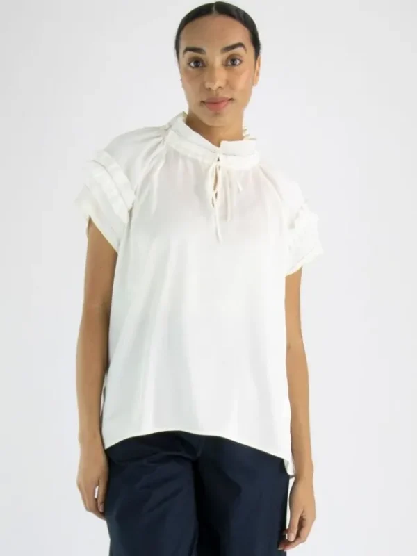 High shirts EMBRACE S52254 Cream White