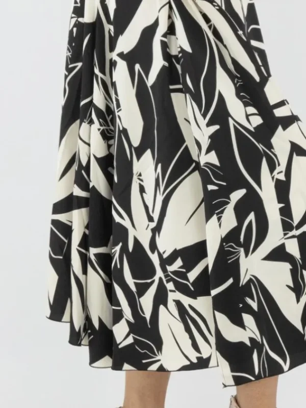 High skirts ON POINT S20339 Cream White