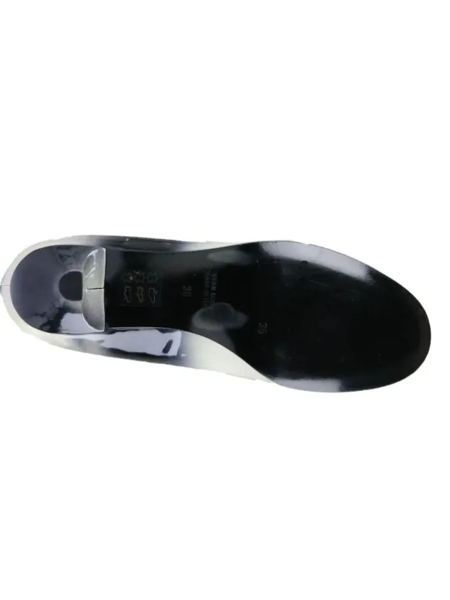 luca_mode_pumps_sim_grey_3.webp Luca Mode pumps SIM30 Grey