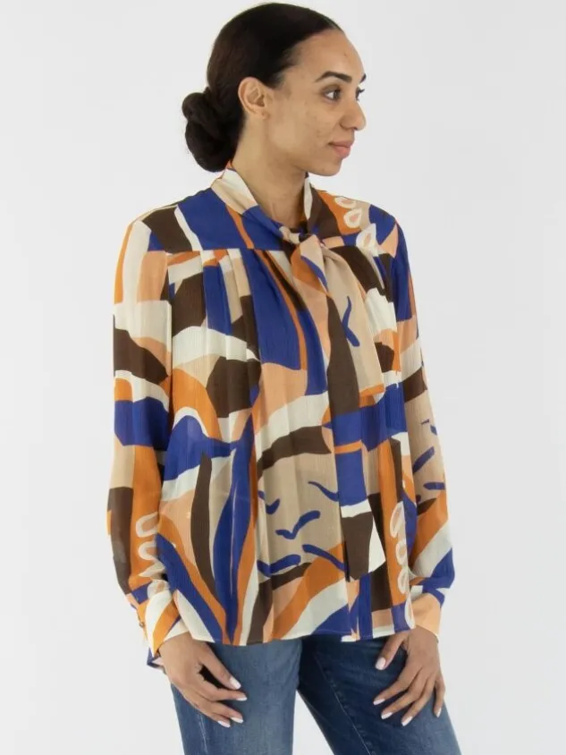 marc_cain__blouses_yc__w__4-7.webp Marc Cain blouses YC 51.24 W11 Blue