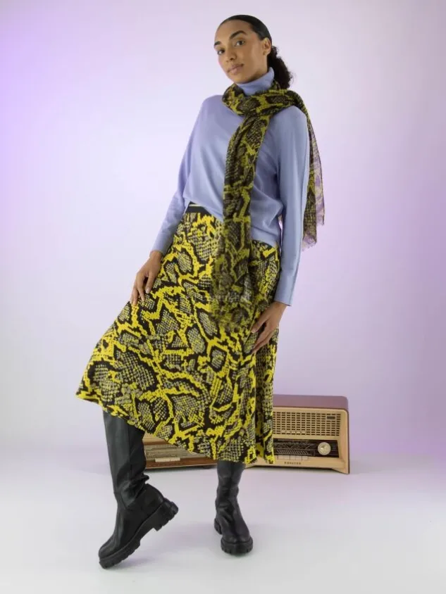 marc_cain__skirts_vs__w_y_5.webp Marc Cain skirts VS 71.10 W75 Yellow