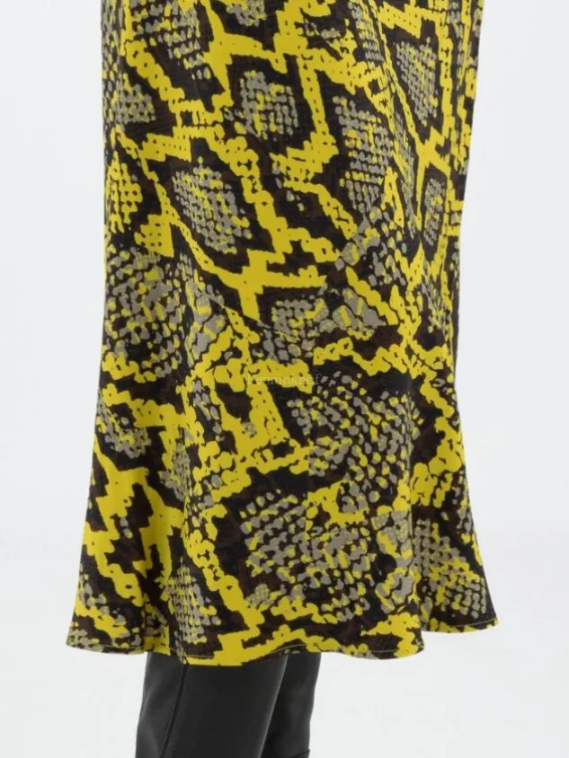marc_cain__skirts_vs__w_y_7.webp Marc Cain skirts VS 71.10 W75 Yellow