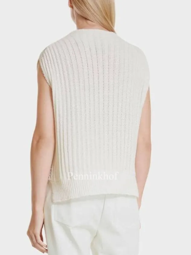 marc_cain__tops_ss__m_cre_2.webp Marc Cain tops SS 61.01 M03 Cream White