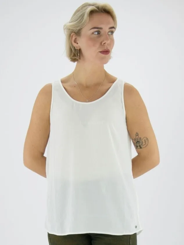 marc_cain__tops_va__w_cre_4.webp Marc Cain tops VA 61.01 W76 Cream White