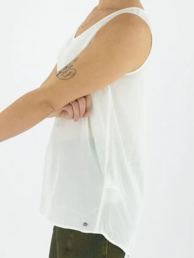 marc_cain__tops_va__w_cre_5.webp Marc Cain tops VA 61.01 W76 Cream White