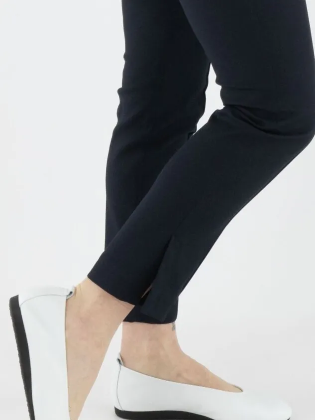 marc_cain__trousers_ys__w_8-5.webp Marc Cain trousers YS 81.12 W08 Blue