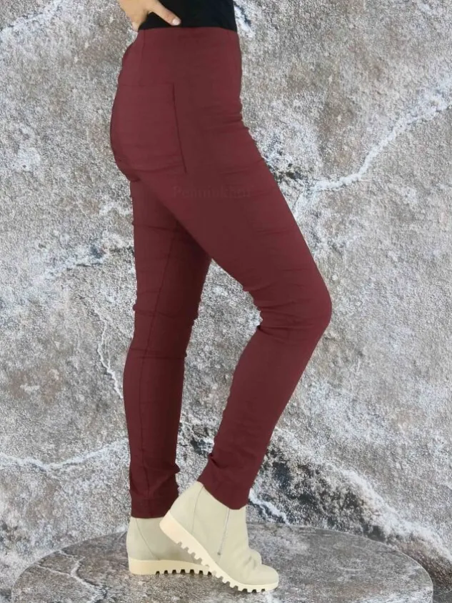 rundholz_trousers___red_4-1.webp Rundholz trousers 363 0110 Red